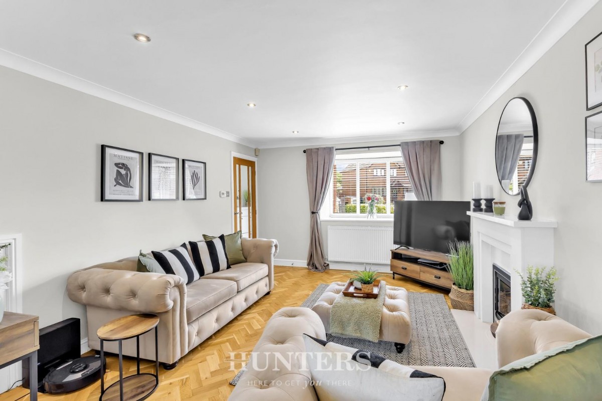 Barratt Gardens, Middleton, Manchester, M24