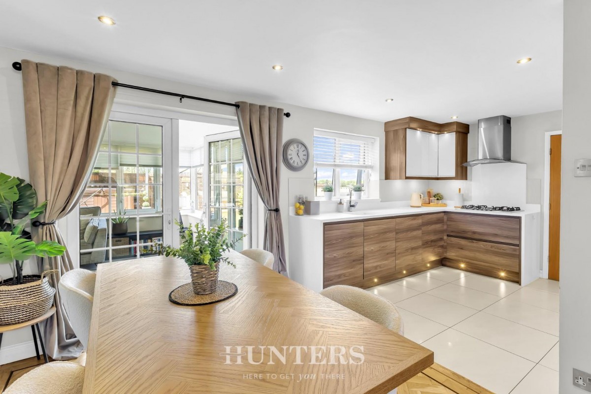 Barratt Gardens, Middleton, Manchester, M24