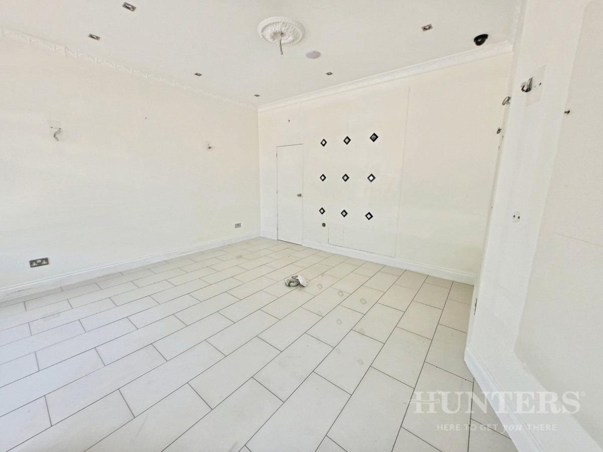 Westmead Corner, Carshalton, Surrey, SM5 2NZ