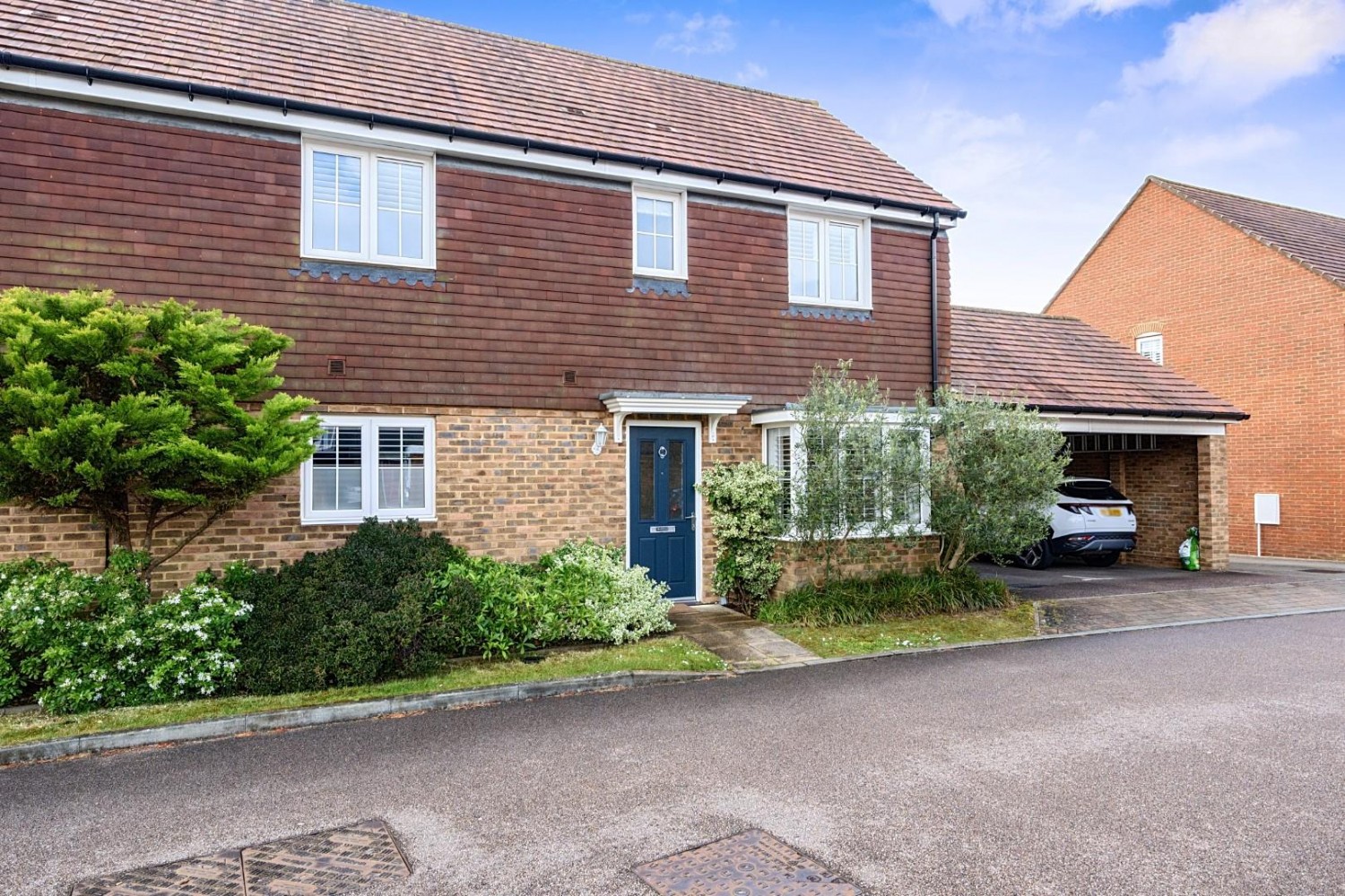 Nuthatch Drive, Finberry, Ashford