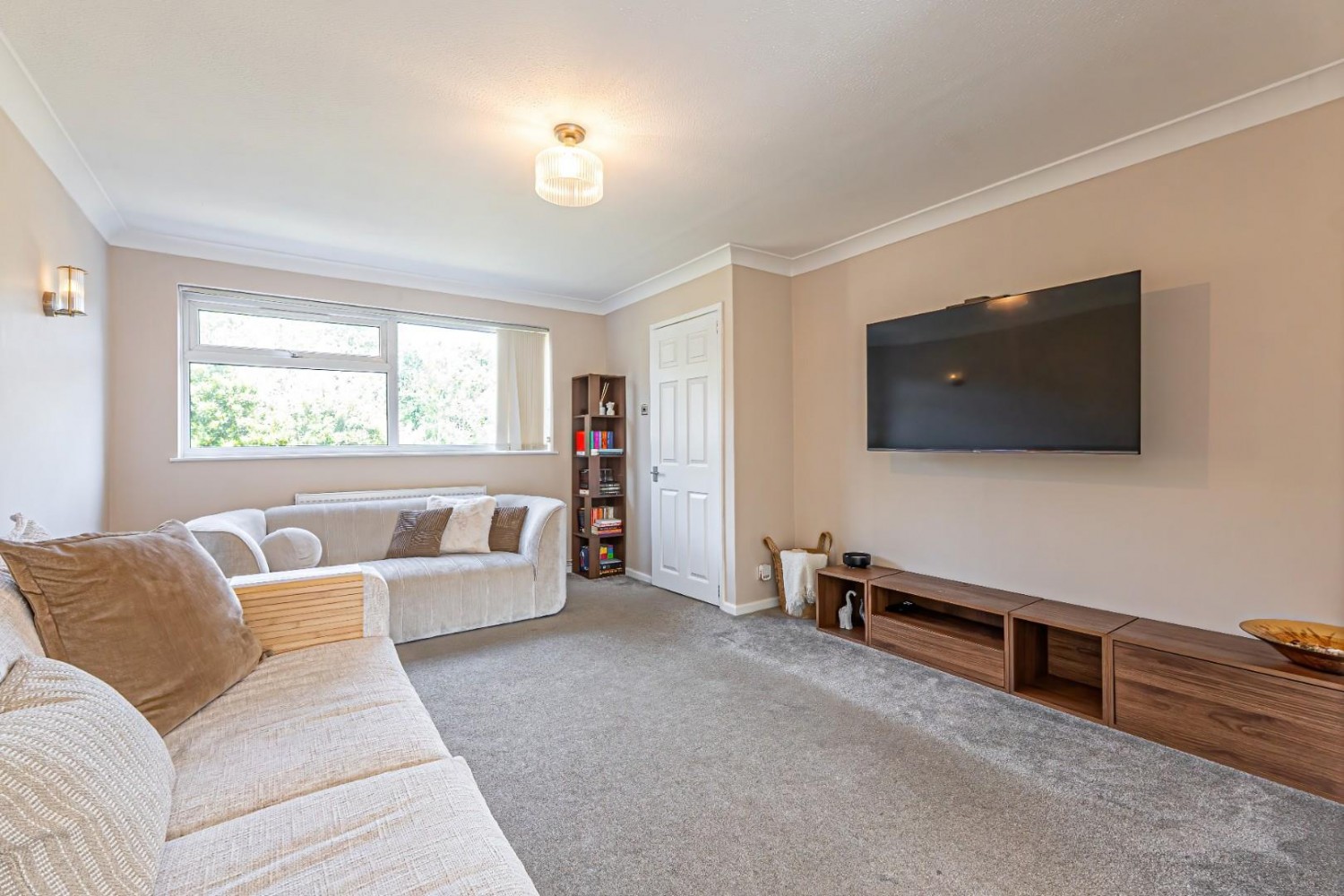 3 bedroom House for sale in Knaves Hill, Leighton Buzzard