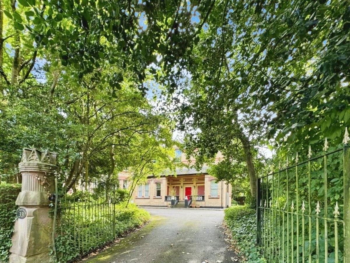 Aigburth Drive, Liverpool
