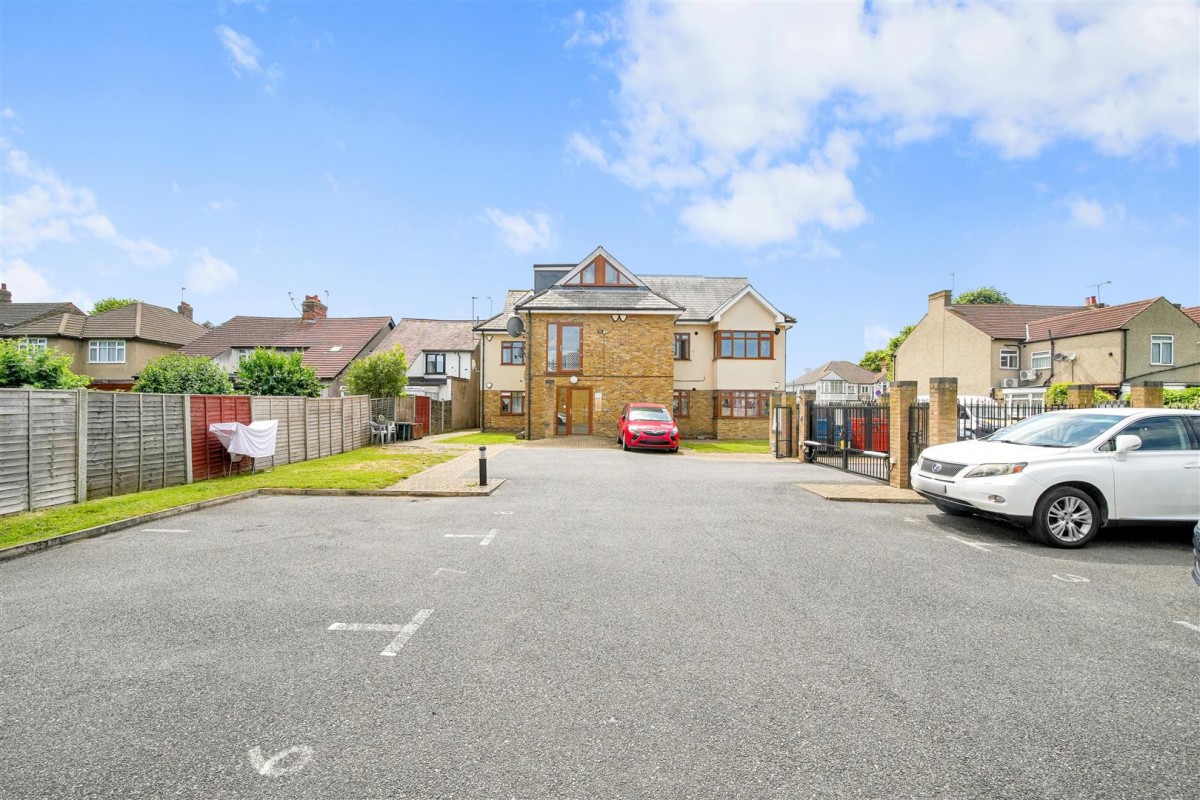 Mawney Road, Romford, RM7