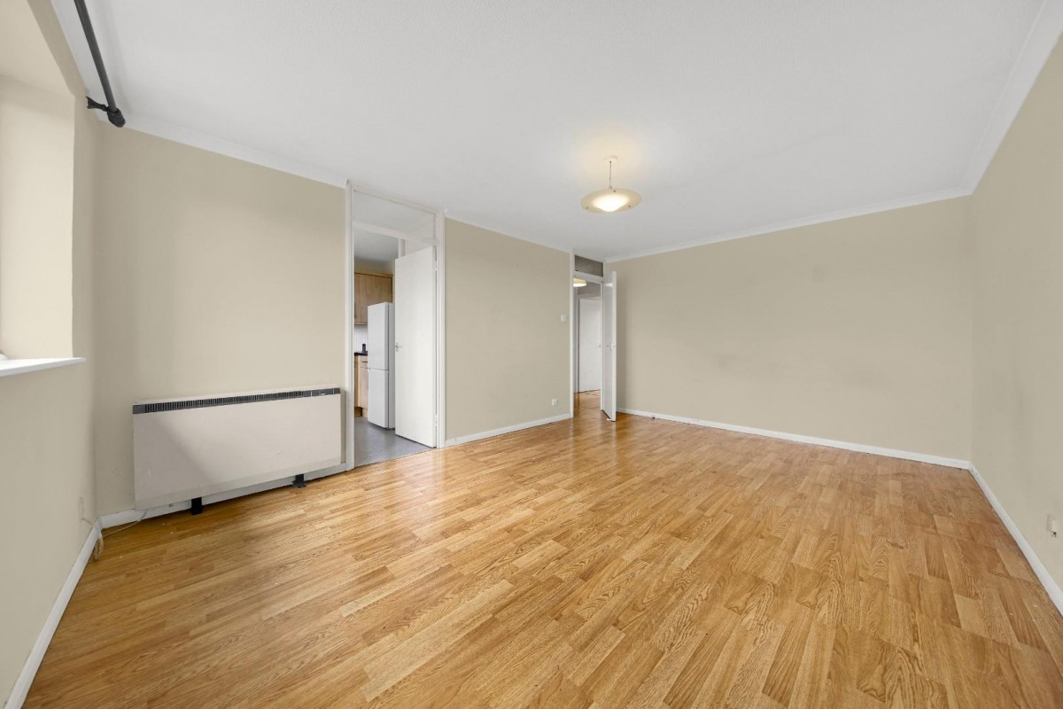 Millhaven Close, Chadwell Heath, RM6