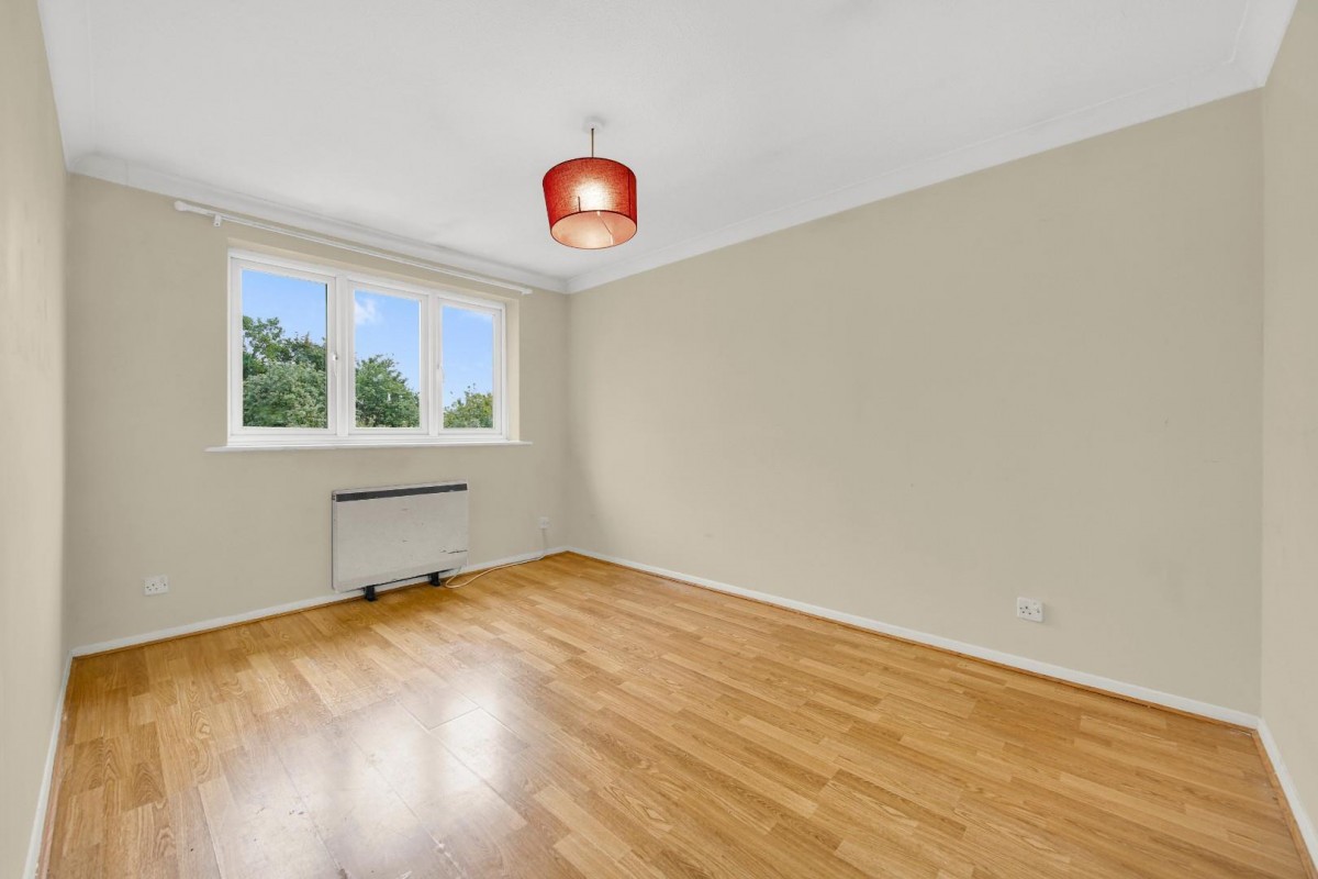 Millhaven Close, Chadwell Heath, RM6