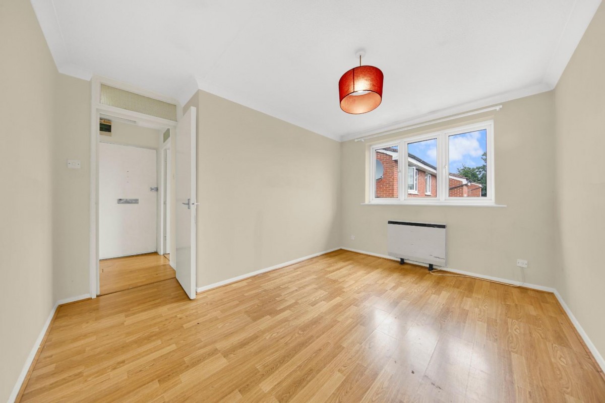 Millhaven Close, Chadwell Heath, RM6