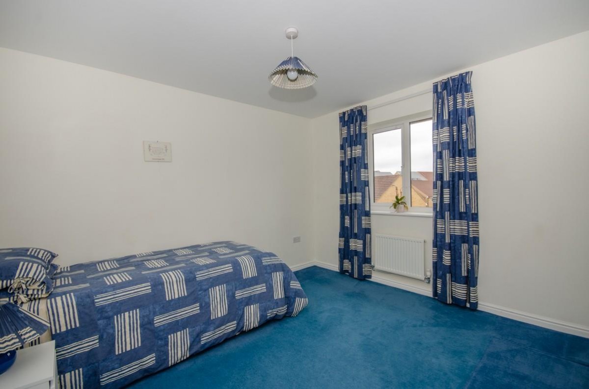 Newlands Lane, Lyde Green, Bristol, BS16 7GE