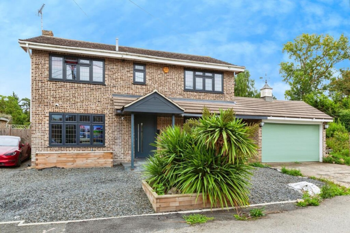 Bells Lane, Horton, Slough