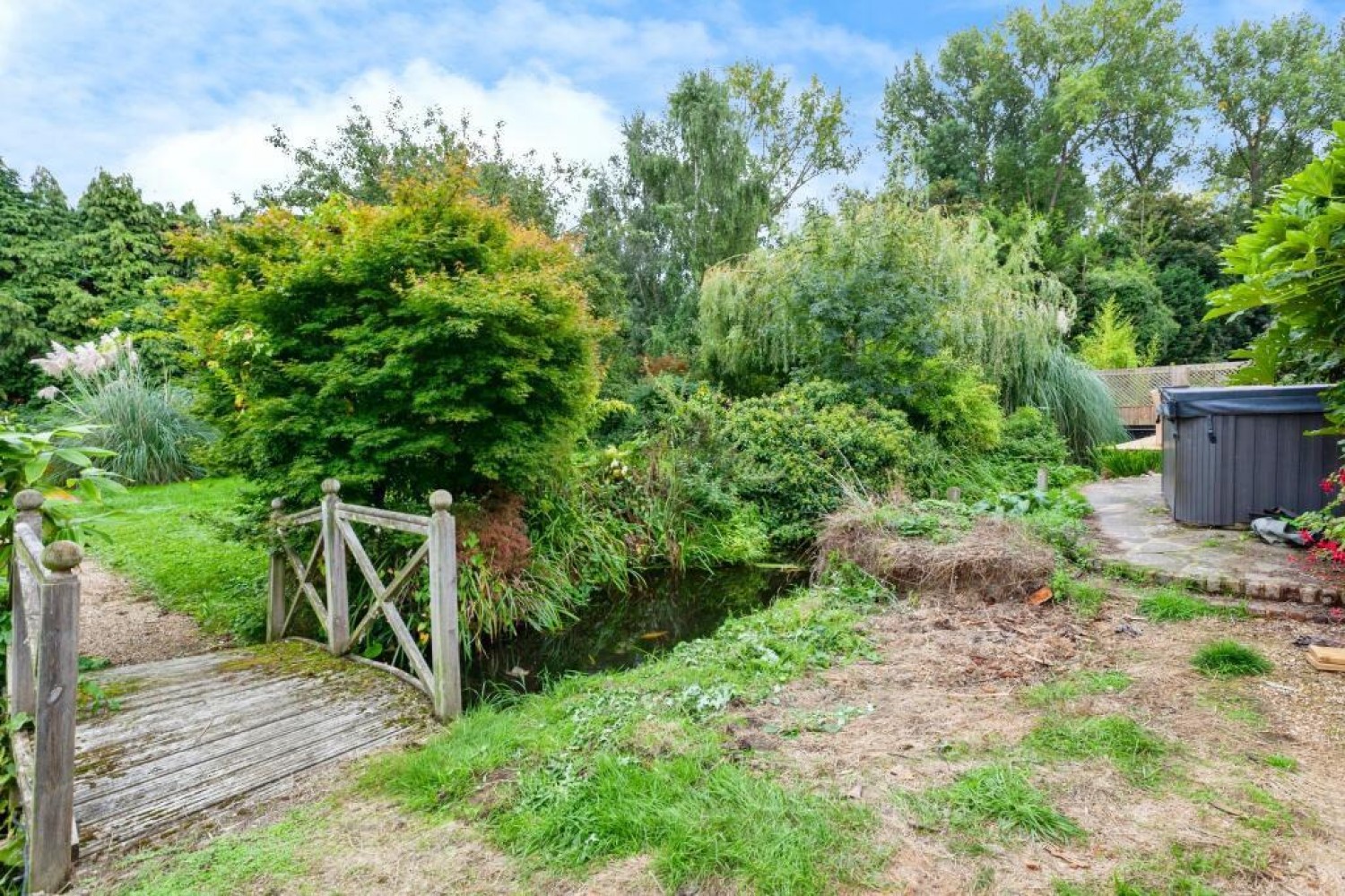 Bells Lane, Horton, Slough