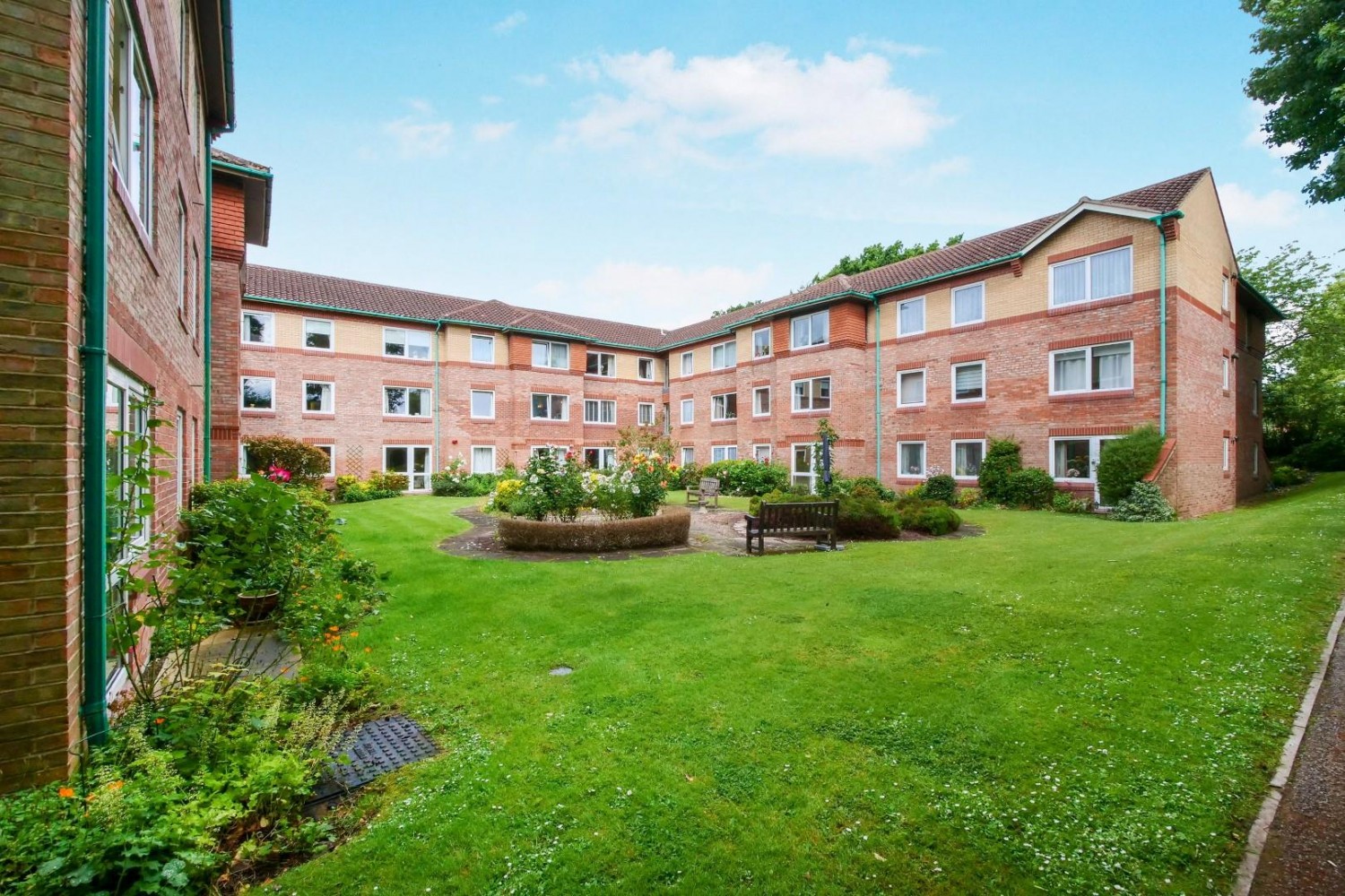 1 bedroom Flat for sale in Homeyork House, Danesmead Close, York