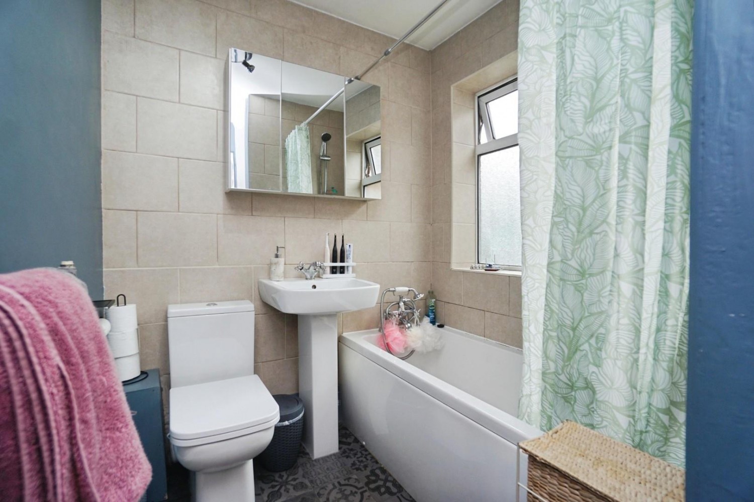 Walkley Bank Road, Rivelin, S6