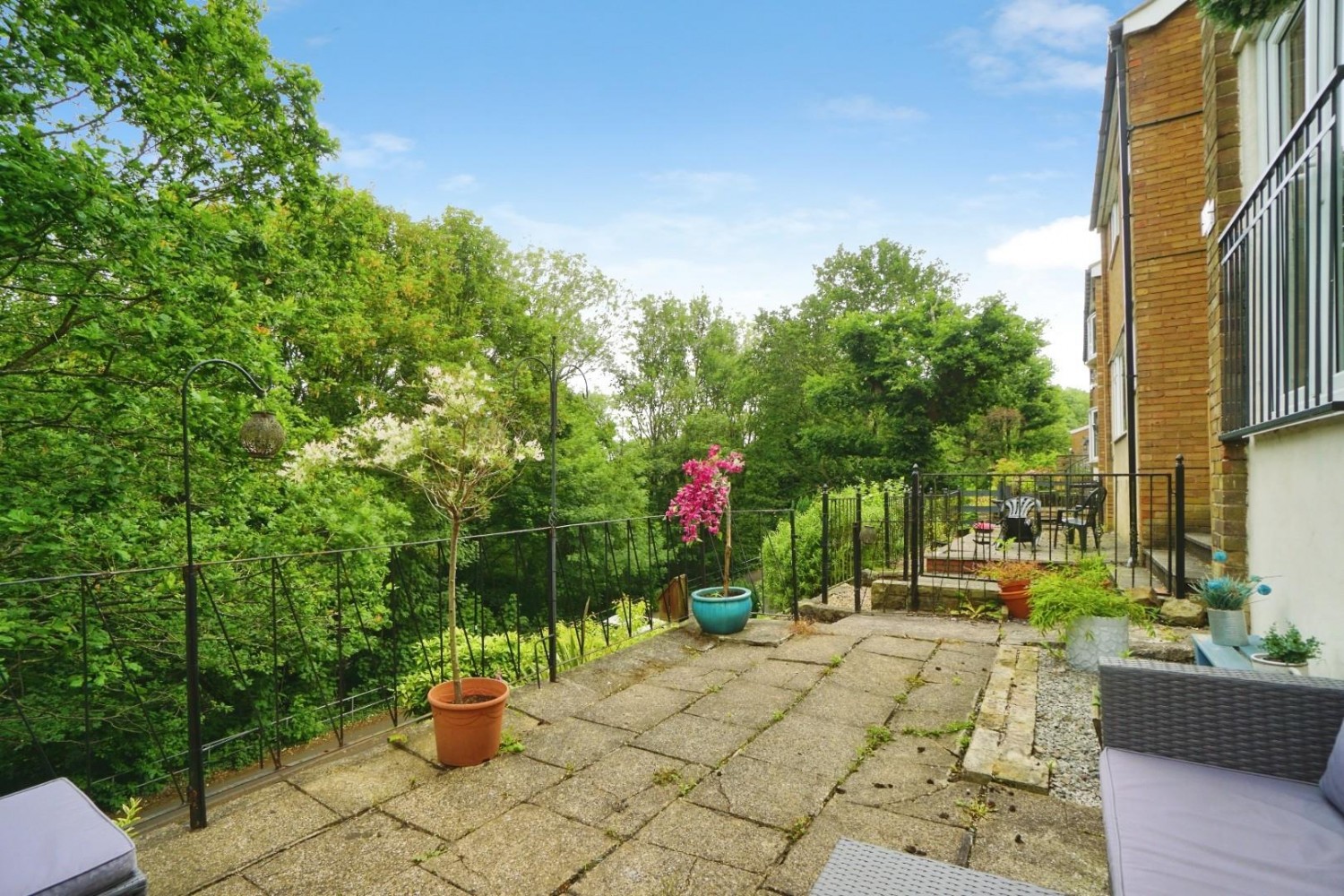 Walkley Bank Road, Rivelin, S6