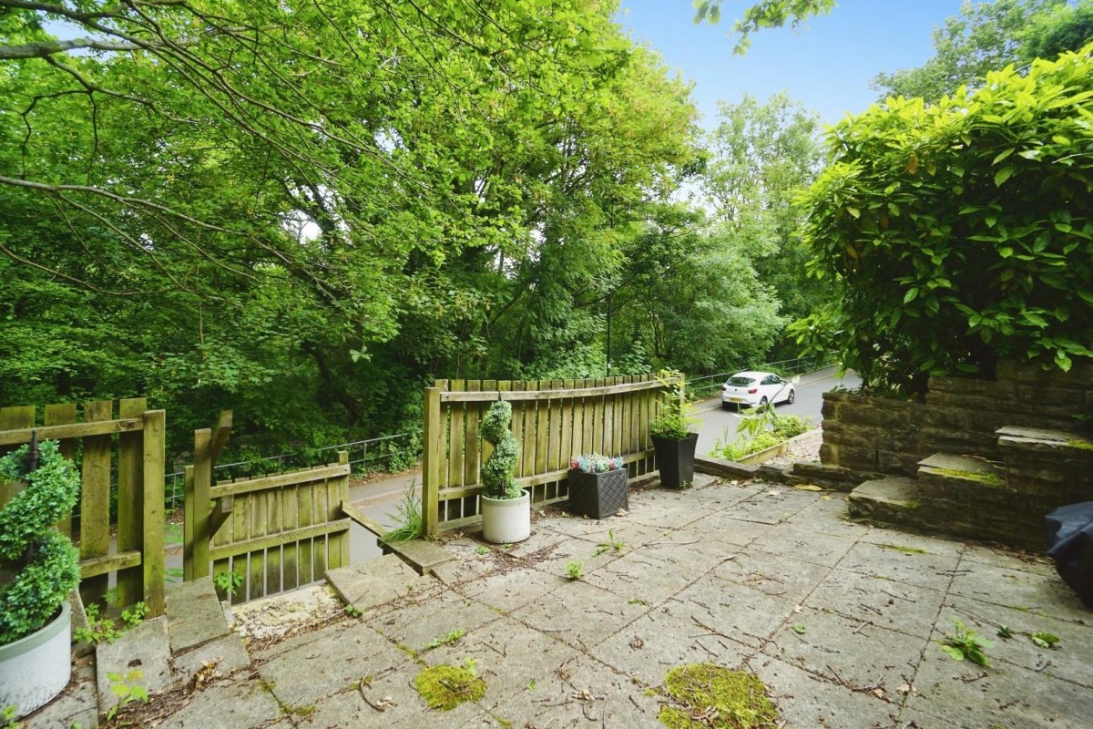 Walkley Bank Road, Rivelin, S6