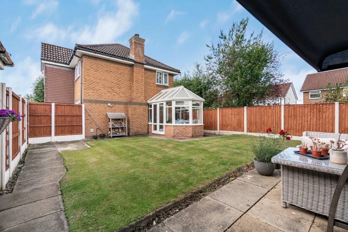 Lincoln Close, Warrington
