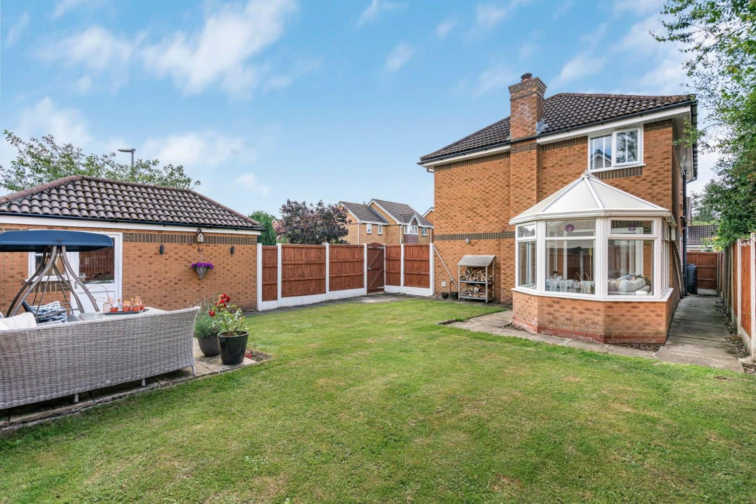 Lincoln Close, Warrington