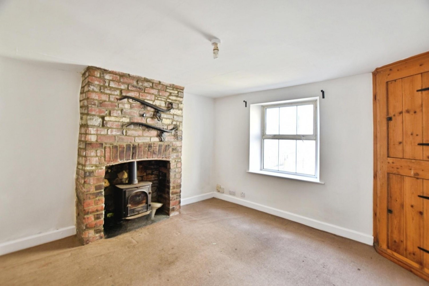 2 bedroom House for sale in Queens Road, Bishopsworth, Bristol