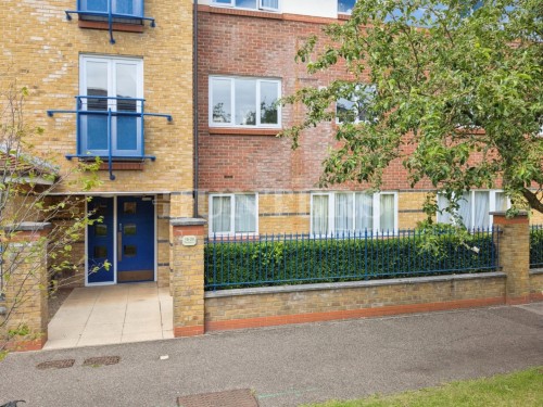 Myddleton Avenue, London, N4