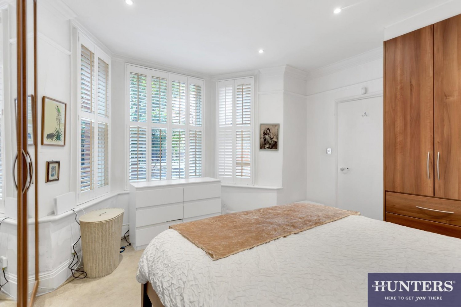 2 bedroom Flat for sale in Greencroft Gardens, South Hampstead, London, NW6