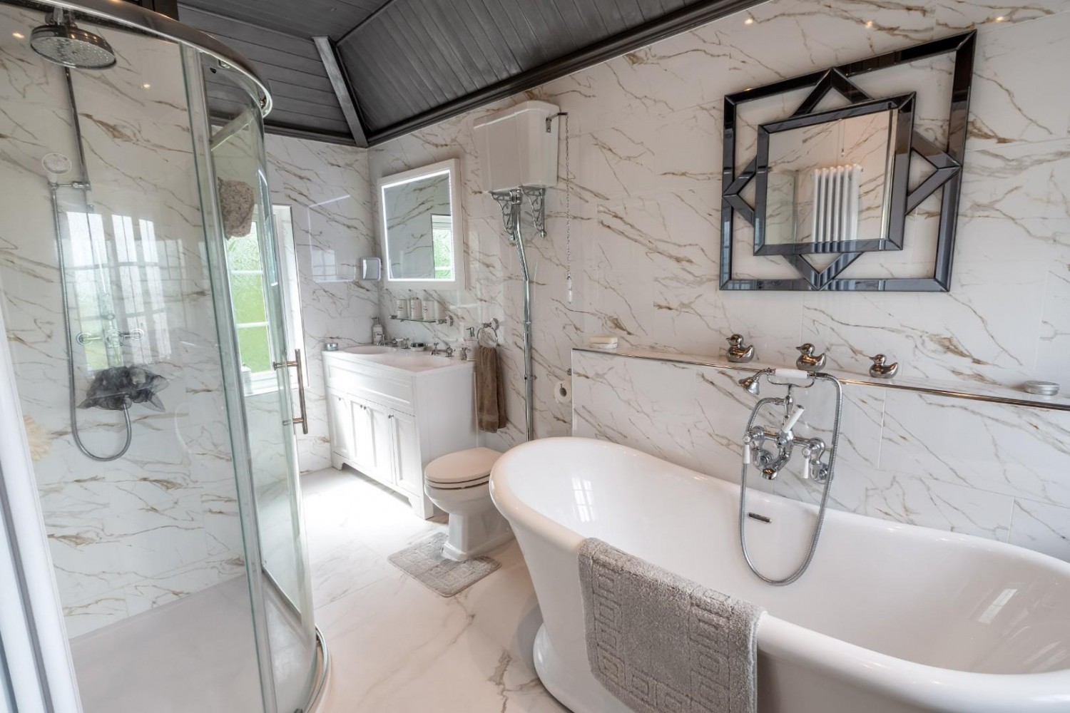 4 bedroom House for sale in North Road, Torworth, Retford