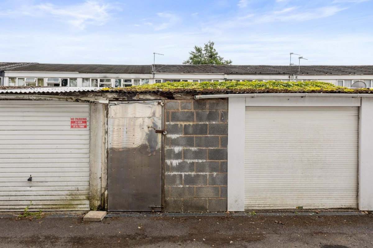 Bifield Gardens, Stockwood, Bristol