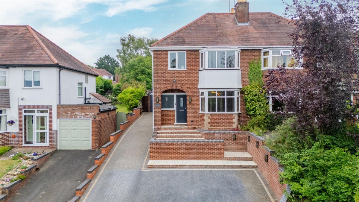 St. Peters Road, Pedmore, Stourbridge, DY9 0TY