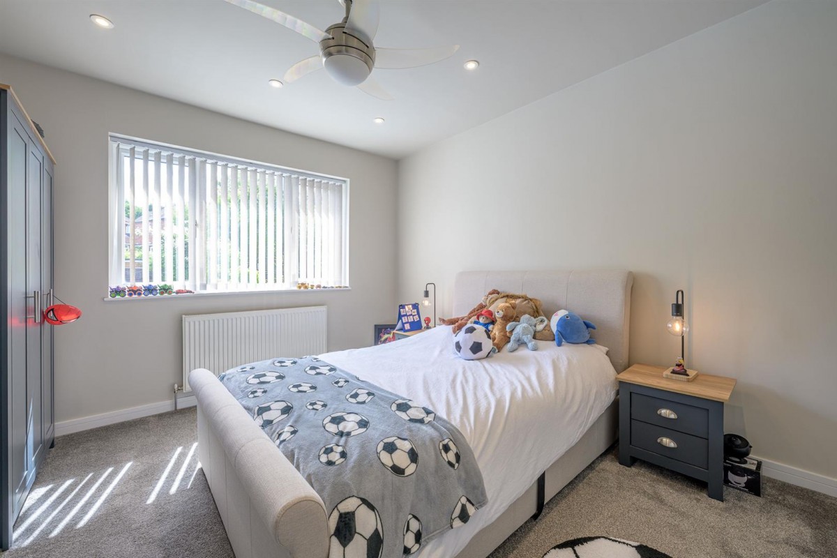 St. Peters Road, Pedmore, Stourbridge, DY9 0TY