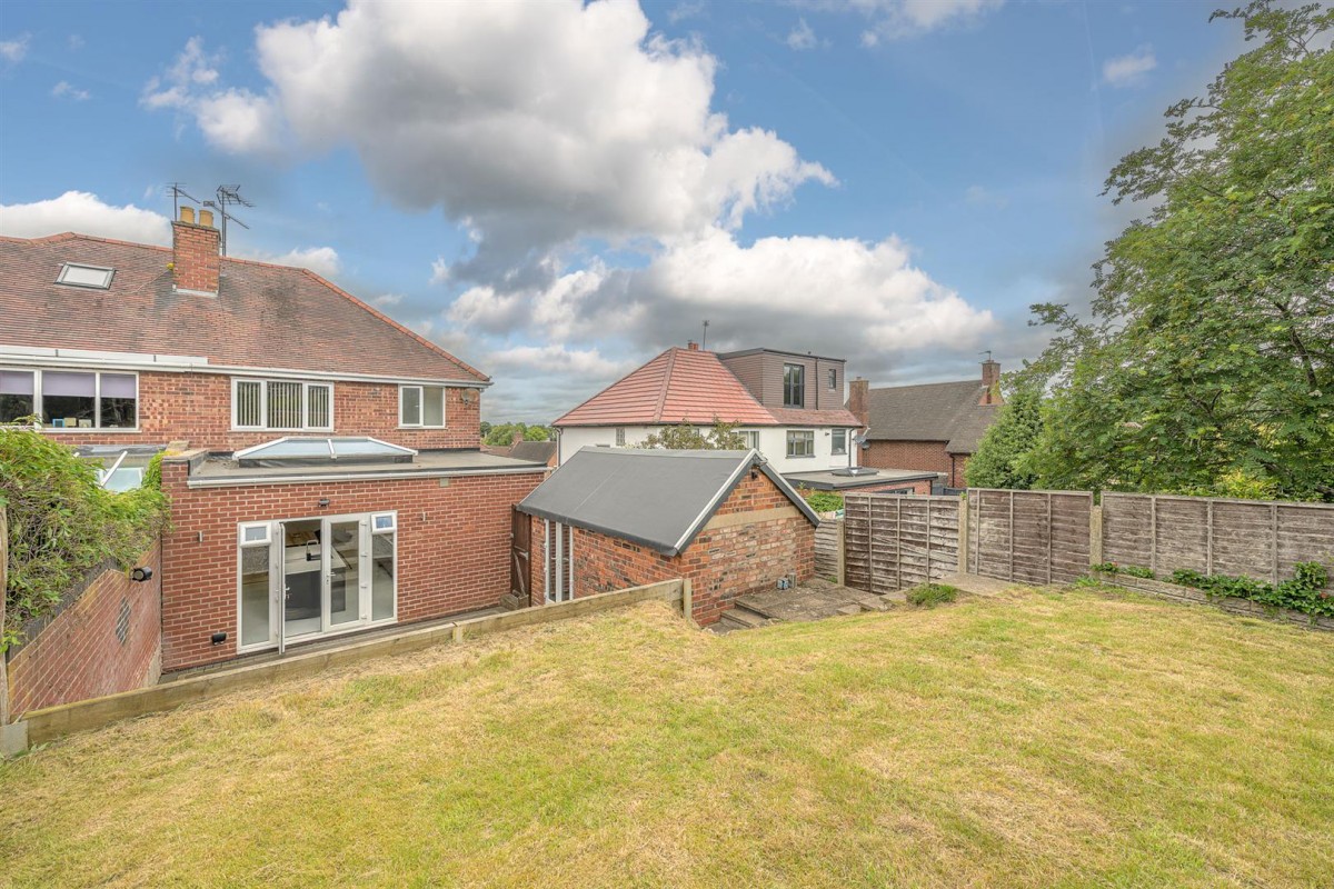 St. Peters Road, Pedmore, Stourbridge, DY9 0TY