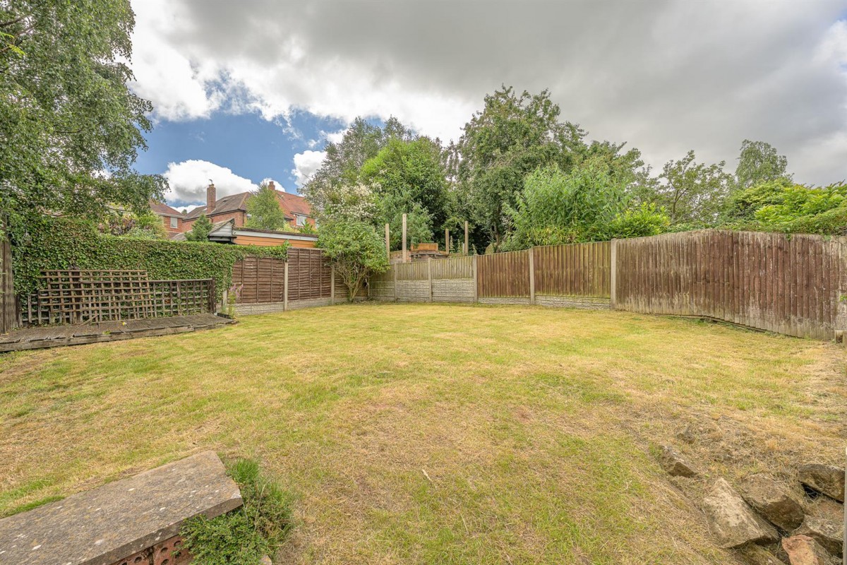 St. Peters Road, Pedmore, Stourbridge, DY9 0TY