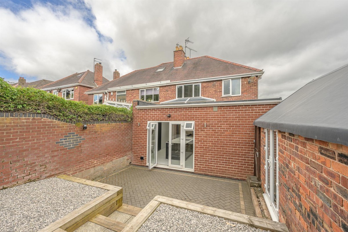 St. Peters Road, Pedmore, Stourbridge, DY9 0TY
