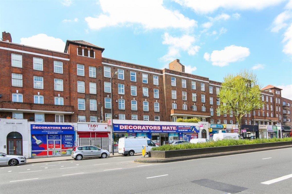 Streatham Hill, London, SW2 4RH
