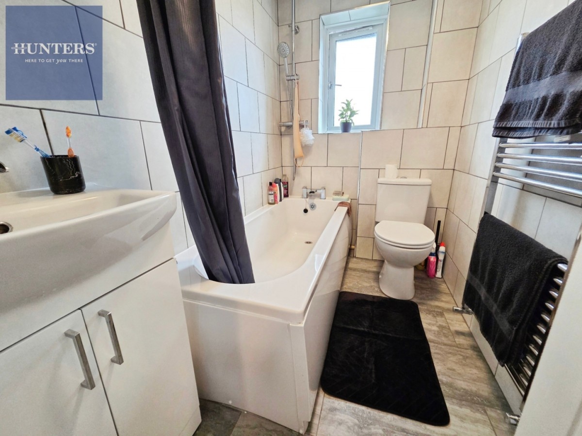 Heol Ewenny, Pencoed, Bridgend
