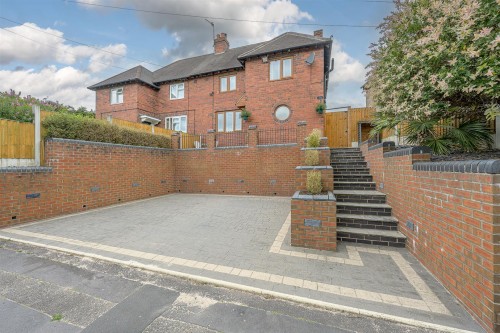 Bells Lane, Wordsley, DY8 5DG
