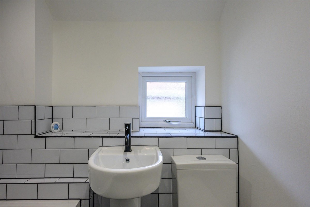 Bells Lane, Wordsley, DY8 5DG