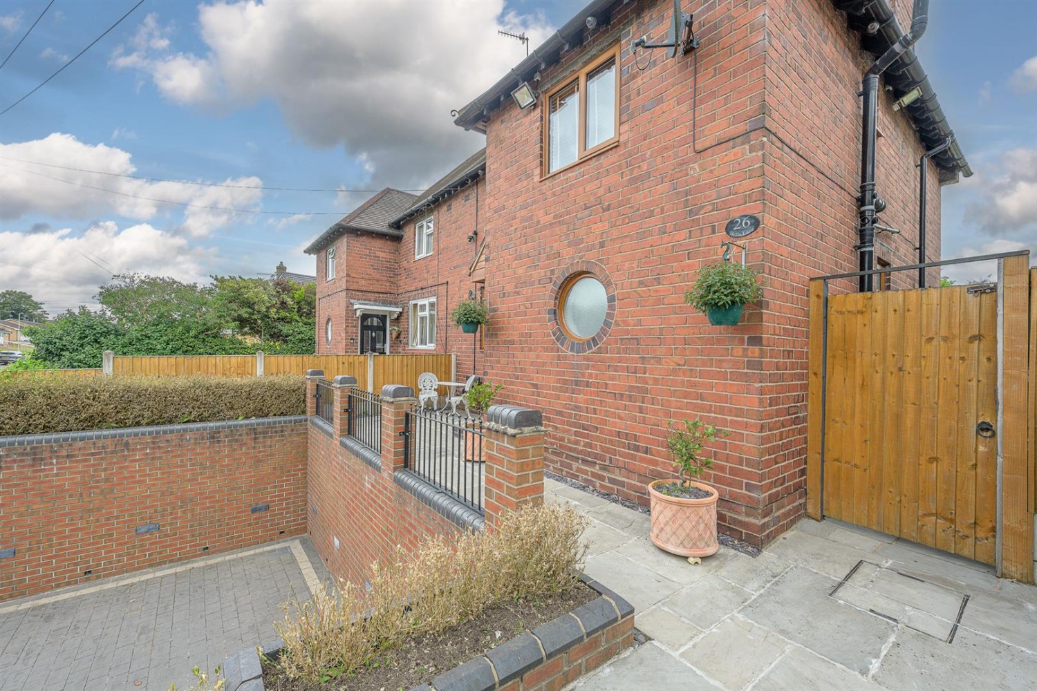 Bells Lane, Wordsley, DY8 5DG