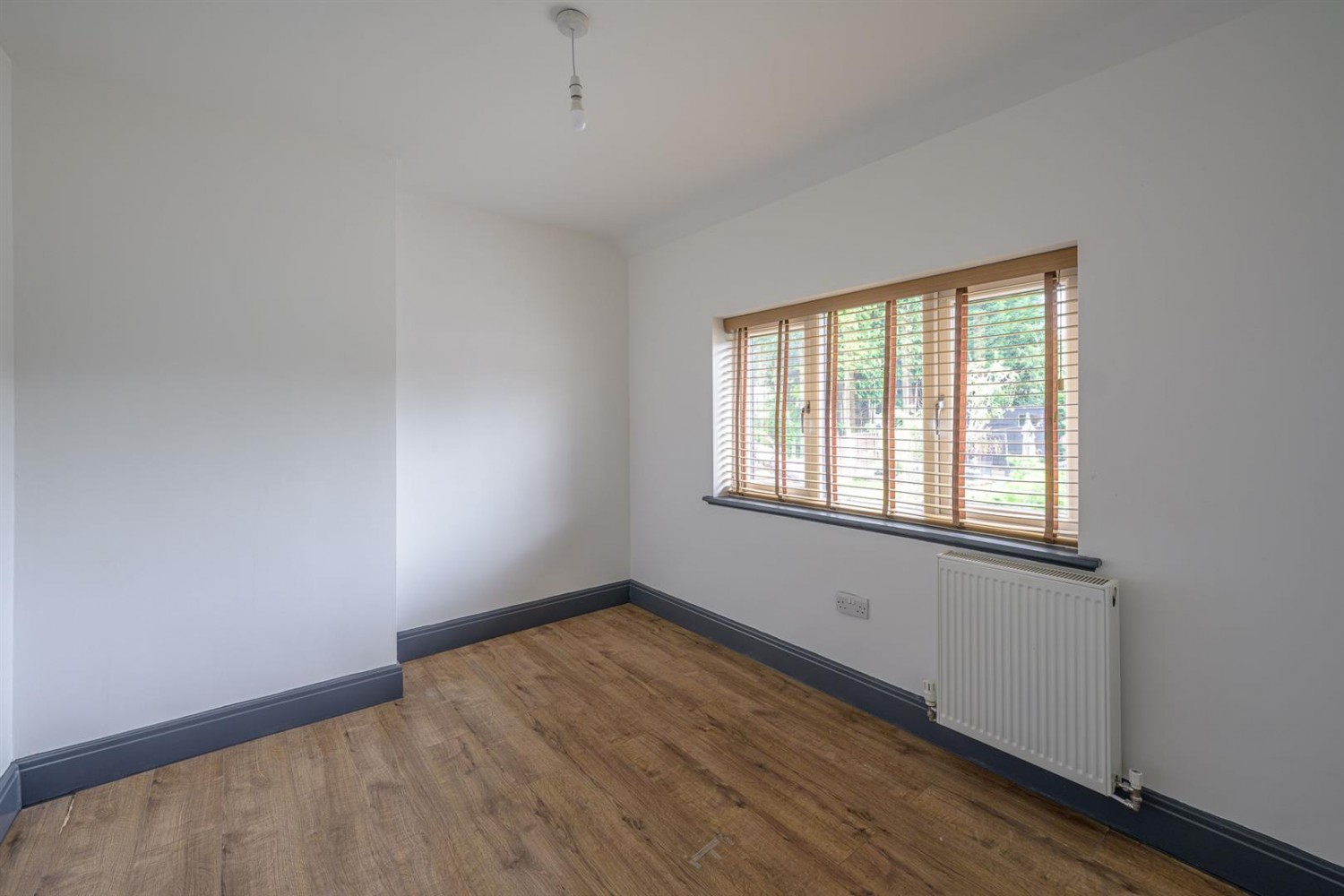 Bells Lane, Wordsley, DY8 5DG