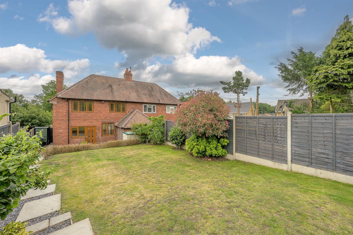Bells Lane, Wordsley, DY8 5DG