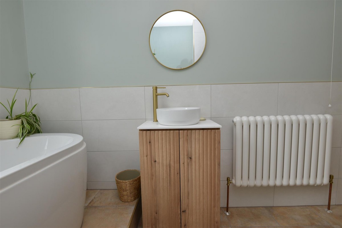 Fishponds Road, Bristol BS5 6SF