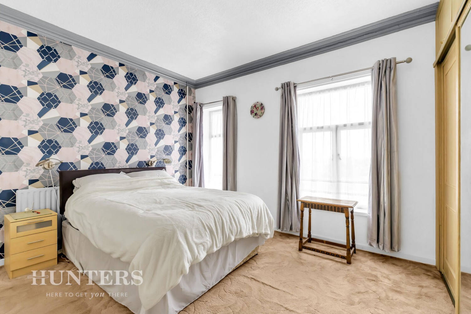 2 bedroom House for sale in Ripponden Road, Oldham