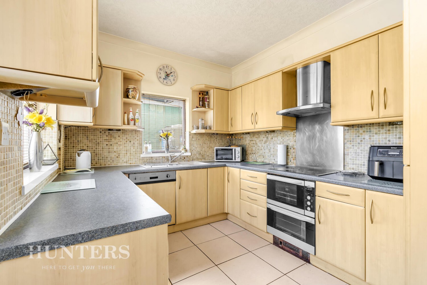 2 bedroom House for sale in Ripponden Road, Oldham