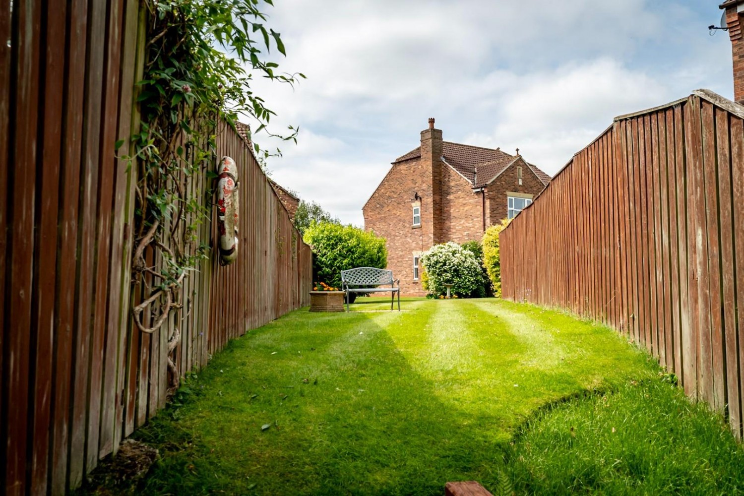 4 bedroom House for sale in Lakeside, Acaster Malbis, York