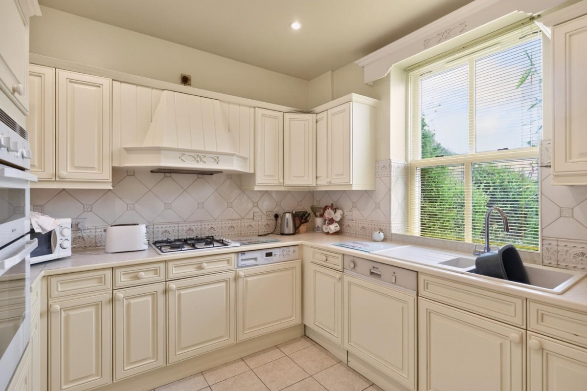 Harrogate Road, Harewood, Leeds