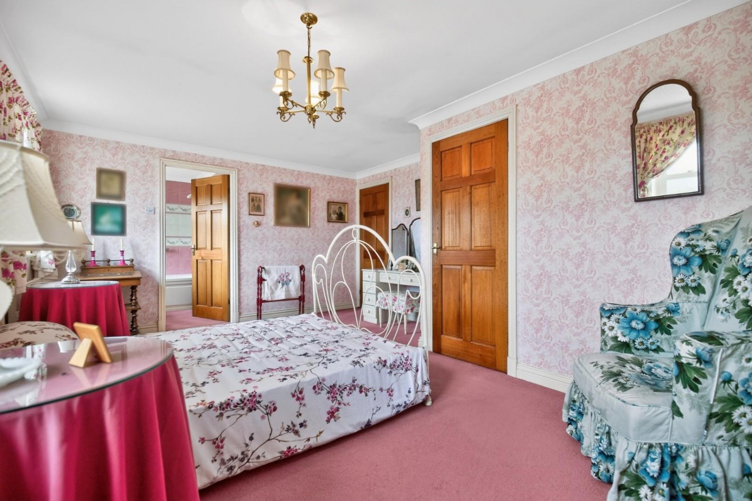 Harrogate Road, Harewood, Leeds