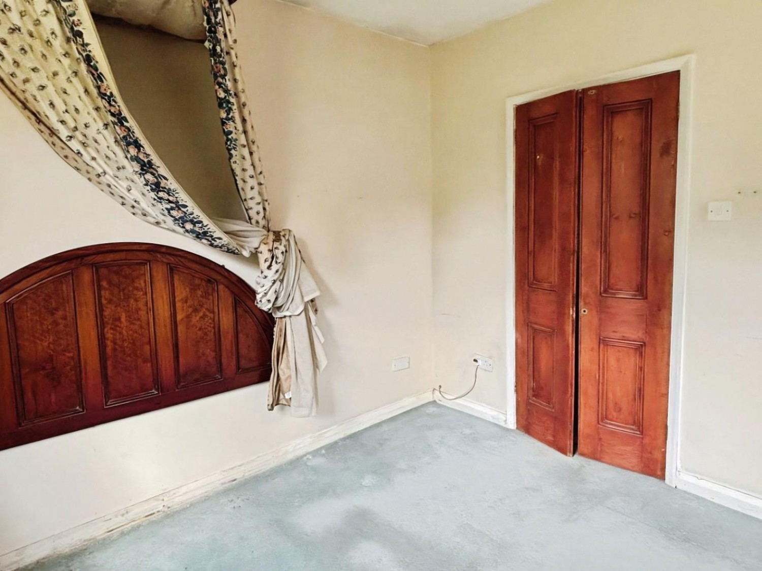 3 bedroom Bungalow for sale in Hollyfield Road, Sutton Coldfield