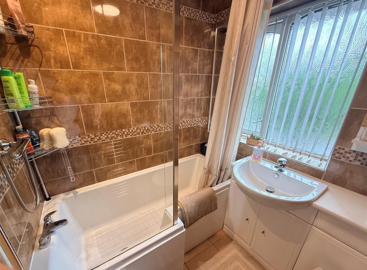 Penfields Road, Stourbridge, DY8 4UR