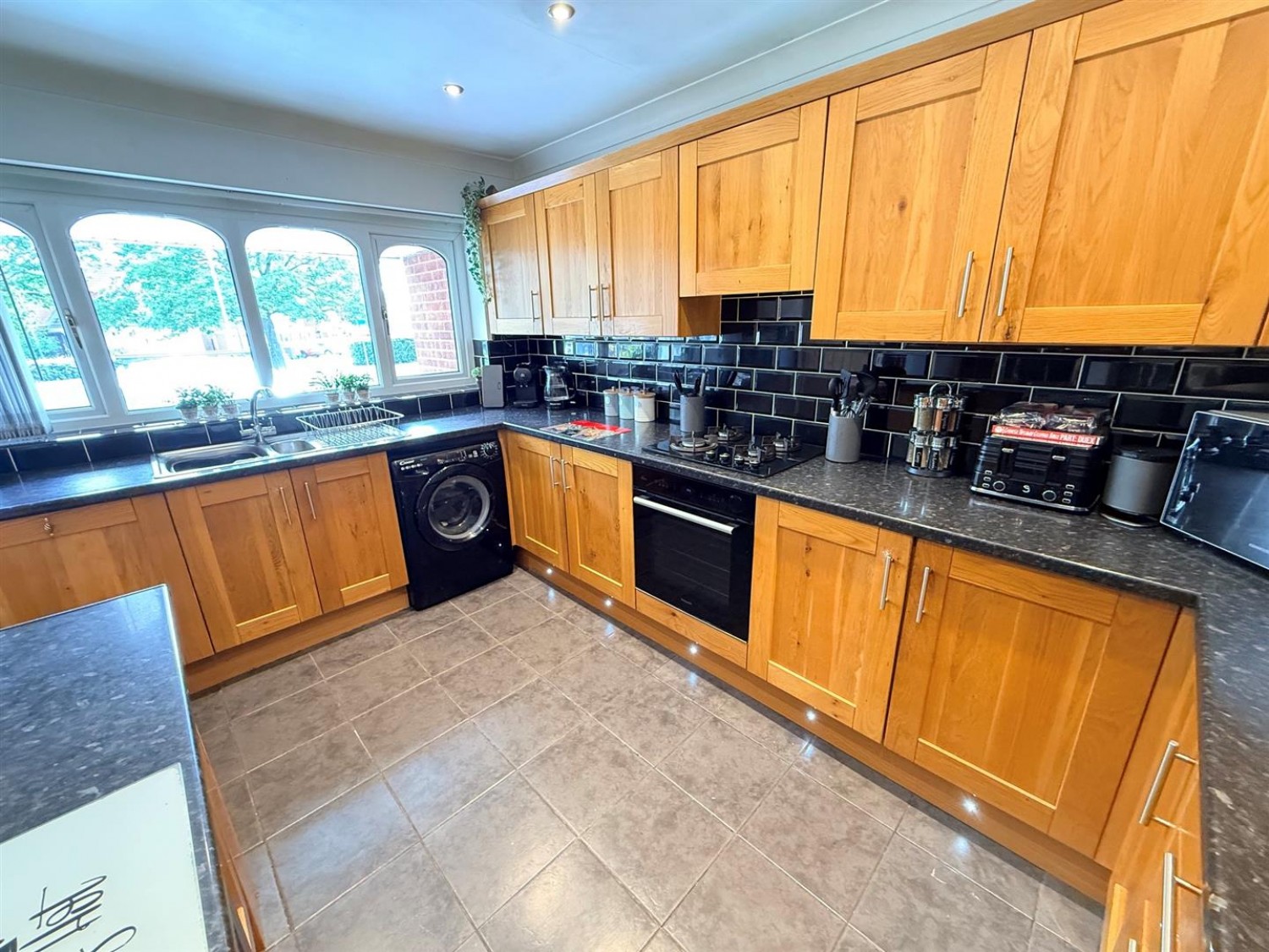 Penfields Road, Stourbridge, DY8 4UR