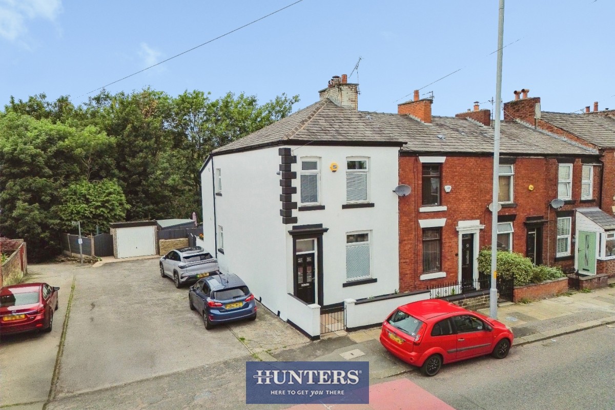 Cheetham Hill Road, Dukinfield
