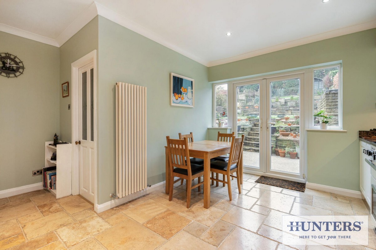 Emmott Drive, Rawdon, Leeds