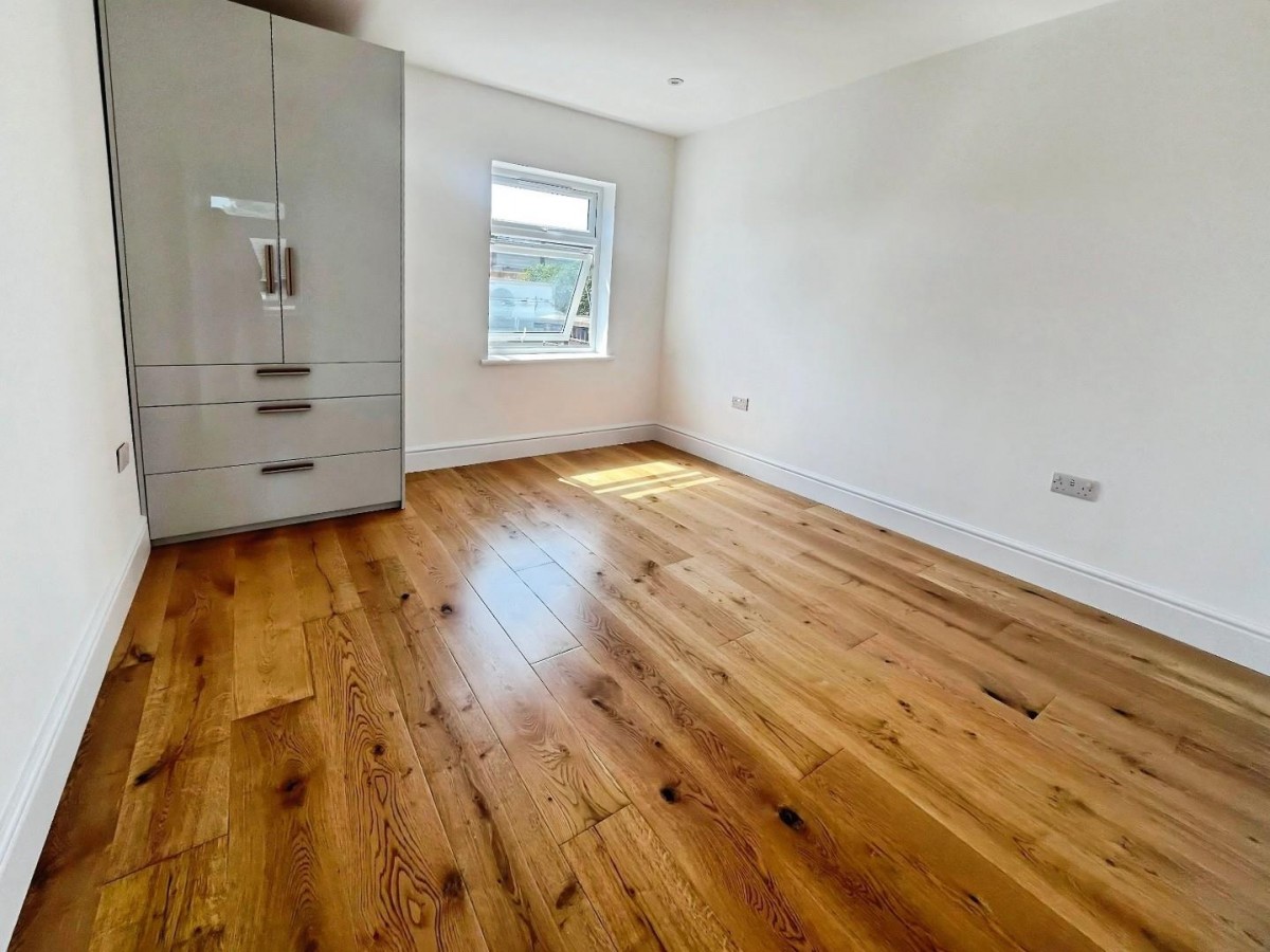 Windmill Road, Brentford, TW8 0QQ