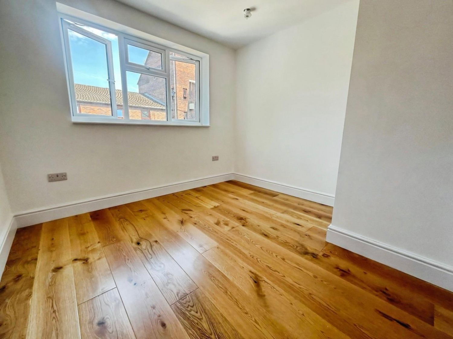 Windmill Road, Brentford, TW8 0QQ