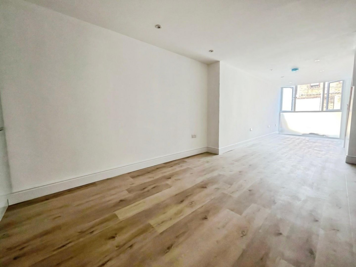 Windmill Road, Brentford, TW8 0QQ